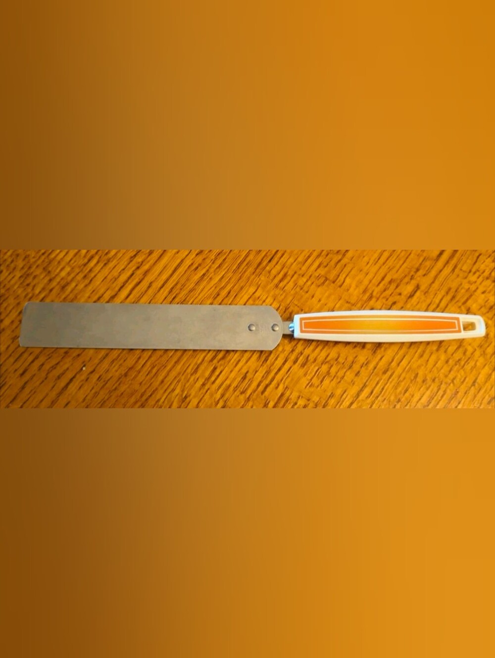 Vtg EKCO Spatula Icing Spreader Cake Icing- Plastic Orange Handle Metal blade
